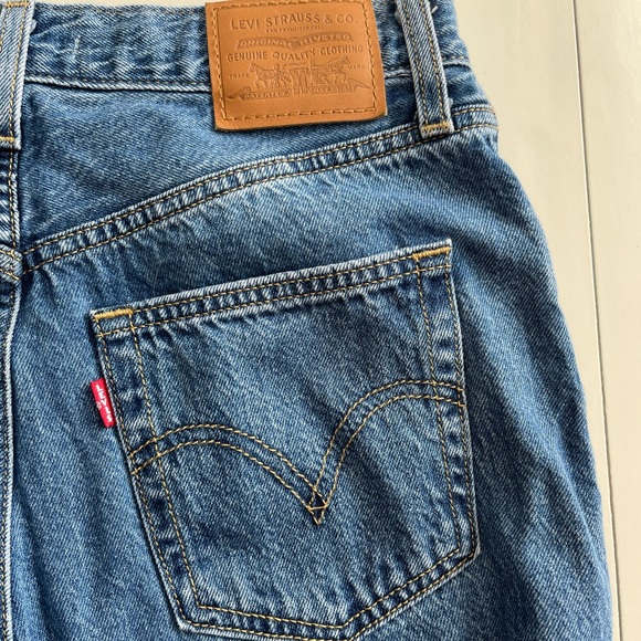 LEVI’S High Loose Taper Jeans - Picture 10 of 16
